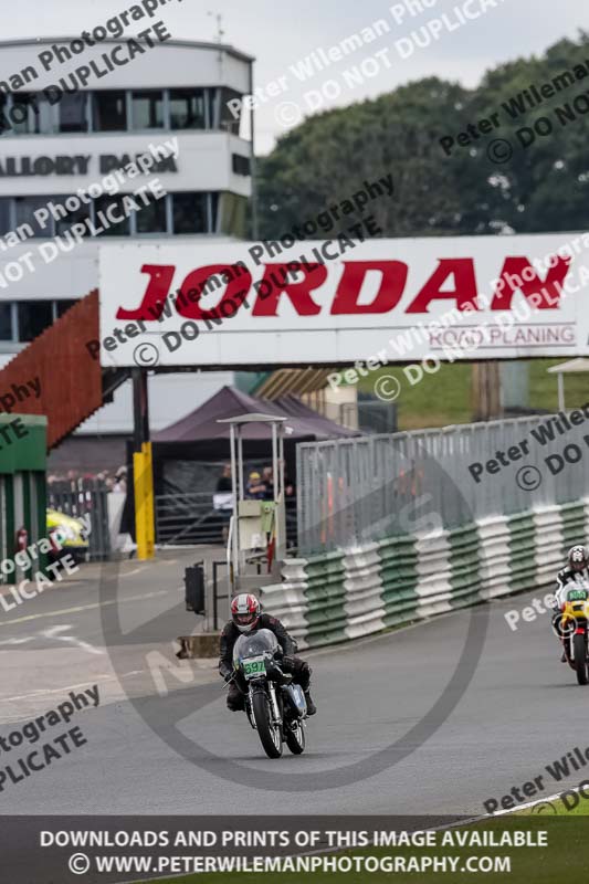 Vintage motorcycle club;eventdigitalimages;mallory park;mallory park trackday photographs;no limits trackdays;peter wileman photography;trackday digital images;trackday photos;vmcc festival 1000 bikes photographs